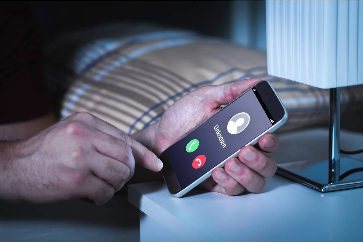 Chiamata anonima: come fare da cellulare e da telefono fisso