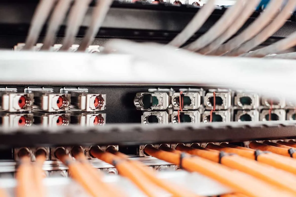 FTTB Fiber to the Building: Significato e Differenze con FTTH