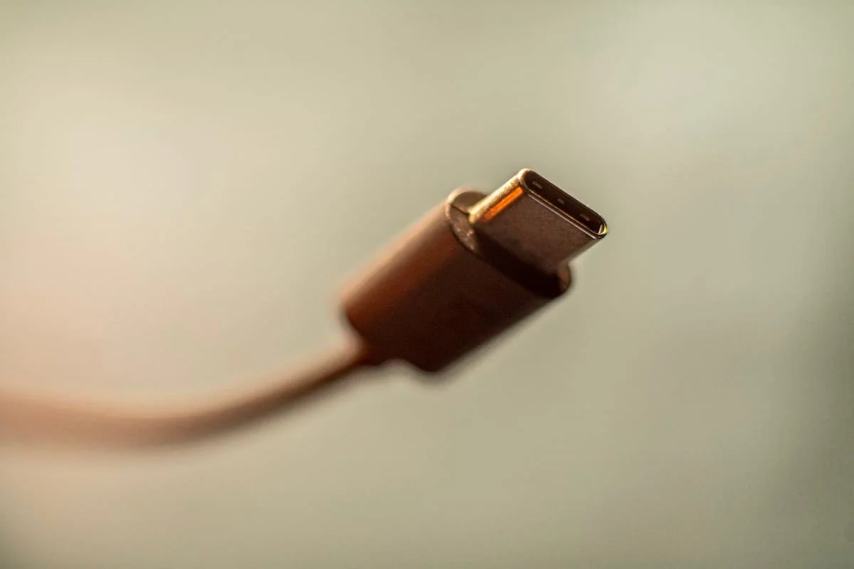 Obbligo USB-C: Cos'è il Caricabatterie Unico e Novità
