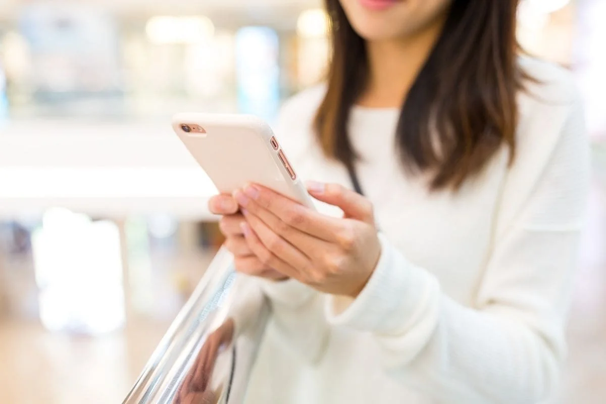 SMS e MMS: Significato, Differenze e Costi